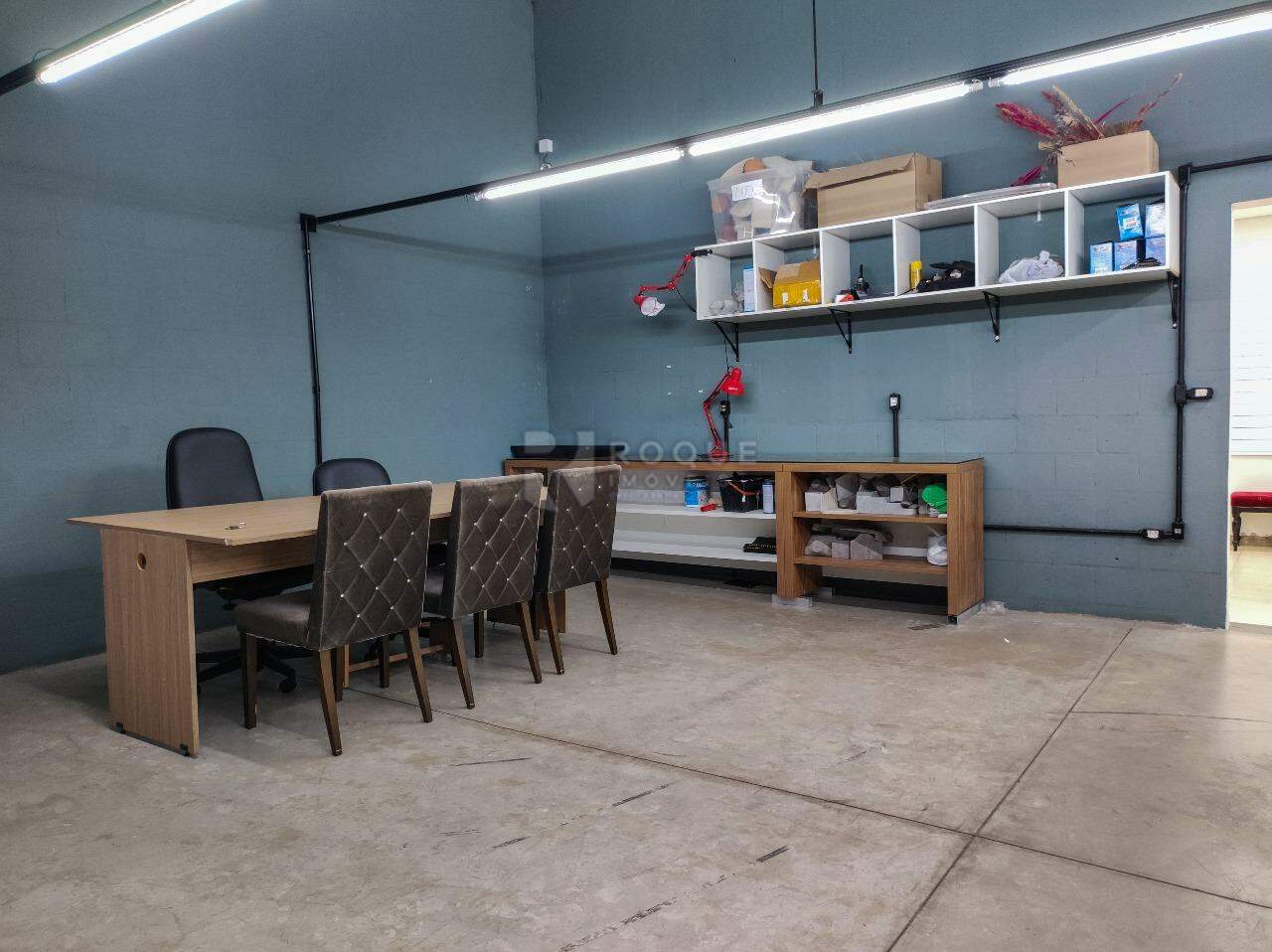 Prédio Comercial à venda no bairro Jardim Porto Real IV: SALÃO
