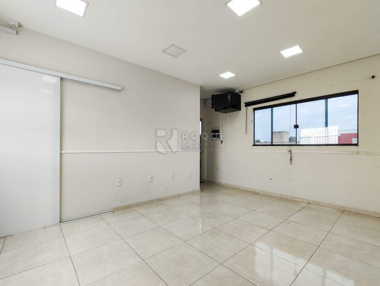 Prédio Comercial à venda no bairro Jardim Porto Real IV: ESCRITÓRIO 3
