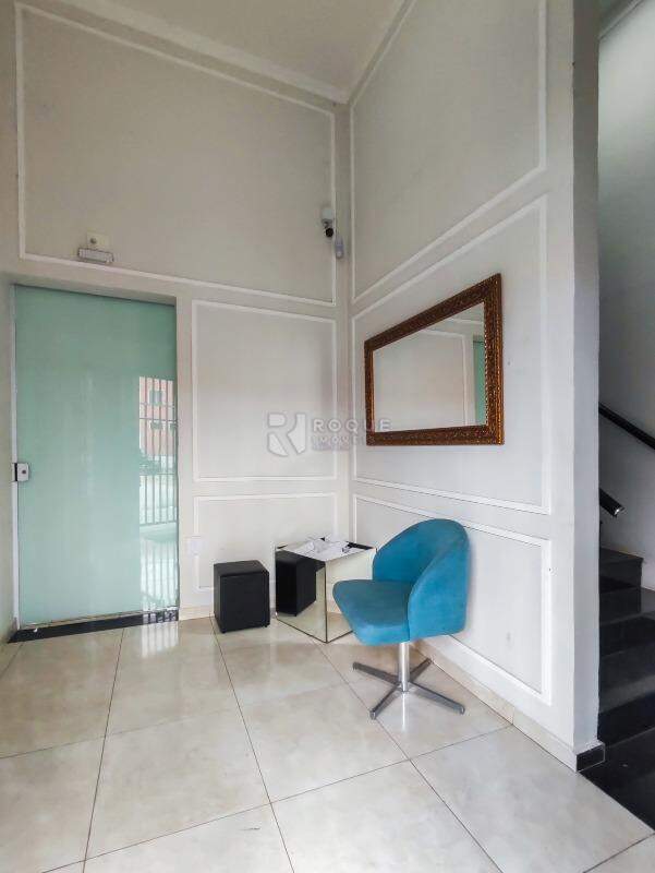 Prédio Comercial à venda no bairro Jardim Porto Real IV: HALL DE ENTRADA