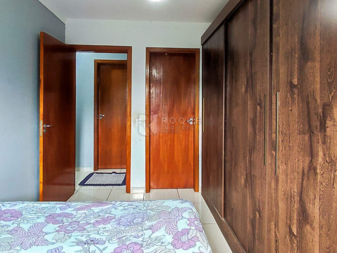 Apartamento à venda no bairro Vila Teixeira Marques: SUÍTE