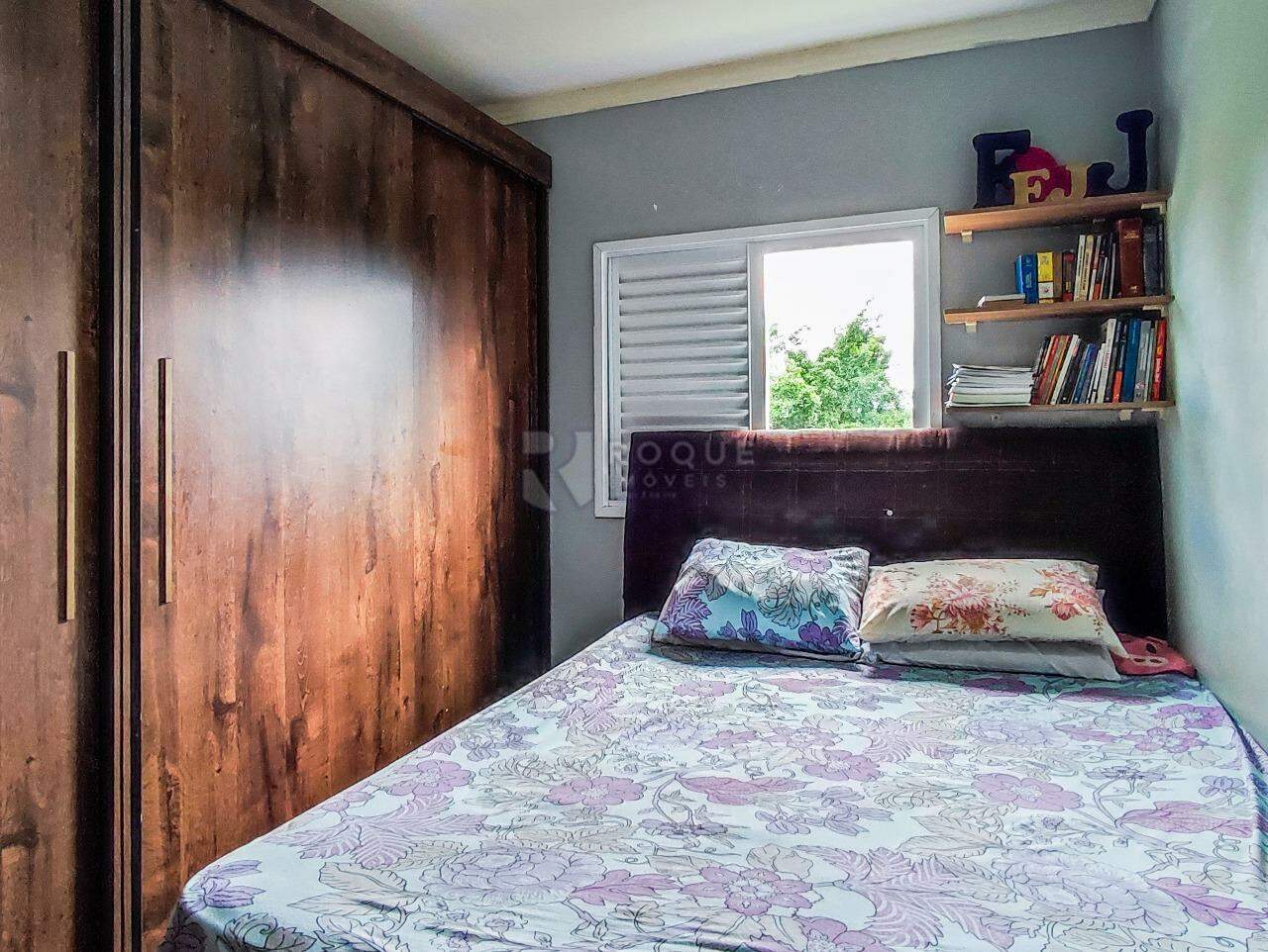 Apartamento à venda no bairro Vila Teixeira Marques: SUÍTE