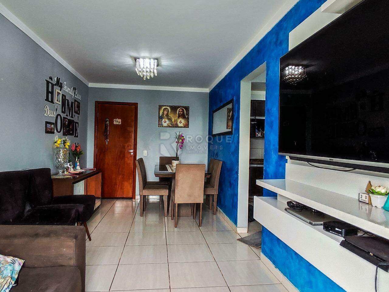 Apartamento à venda no bairro Vila Teixeira Marques: SALA DE TV