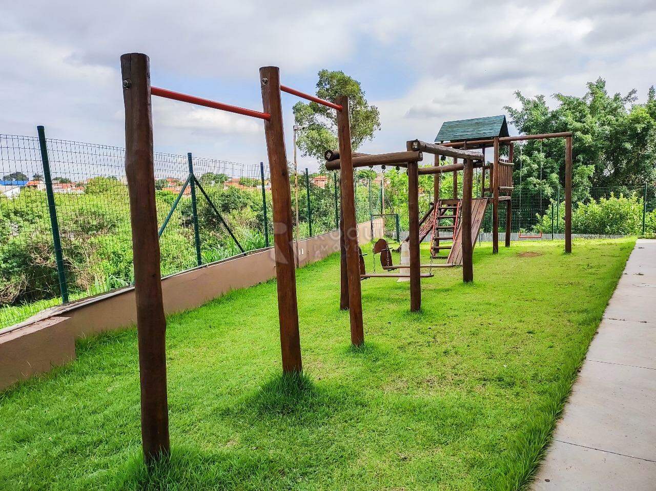 Apartamento à venda no bairro Vila Teixeira Marques: PLAYGROUND