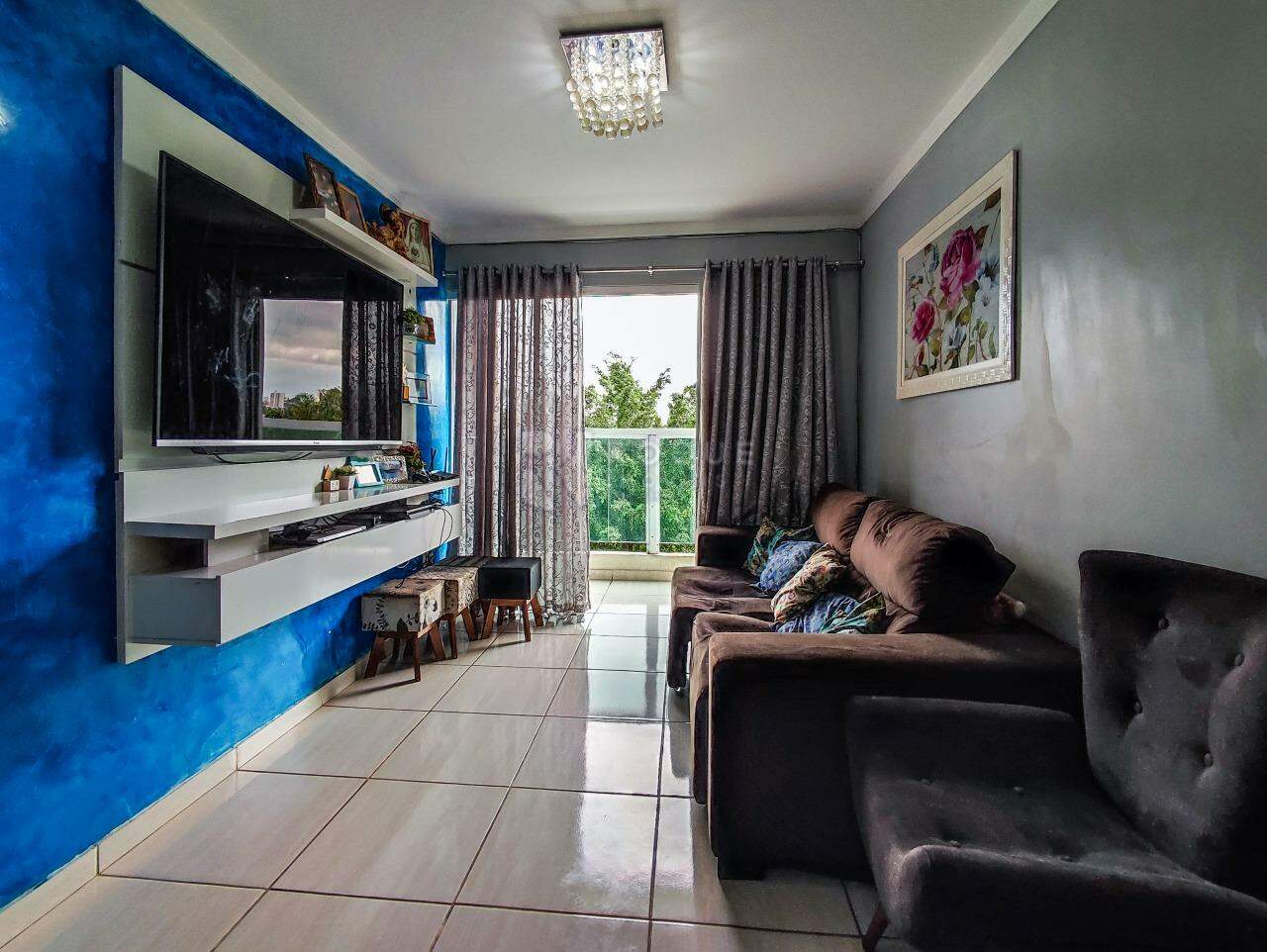 Apartamento à venda no bairro Vila Teixeira Marques: SALA DE TV