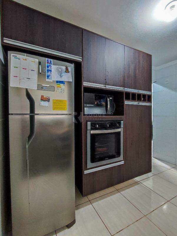 Apartamento à venda no bairro Vila Teixeira Marques: COZINHA