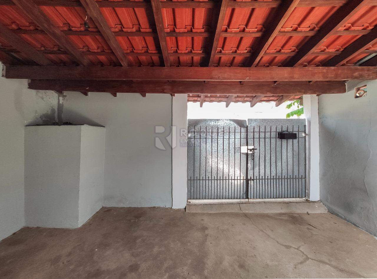 Casa Residencial para aluguel no bairro Jardim Nova Europa: Garagem 