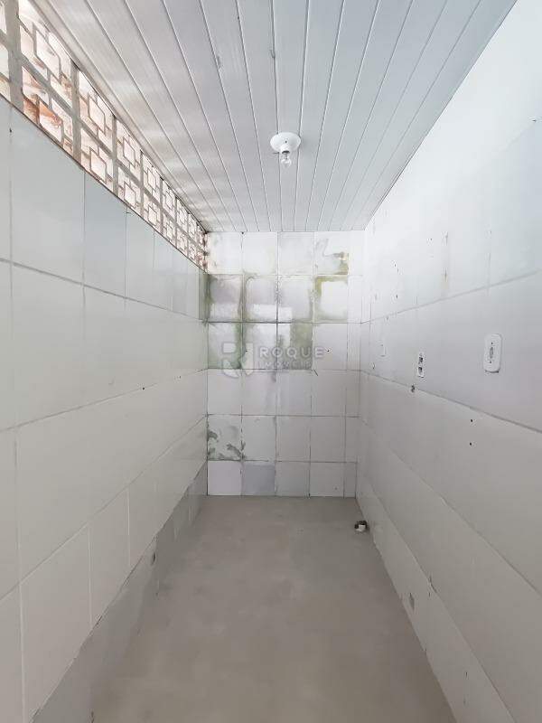 Casa Residencial para aluguel no bairro Parque Hippolyto: Despensa