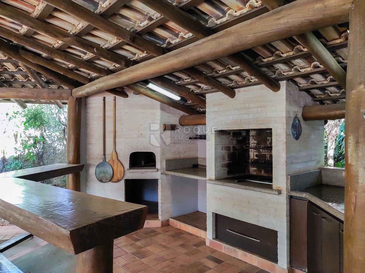 Casa em condomínio à venda no bairro Jardim Colonial: CHURRASQUEIRA