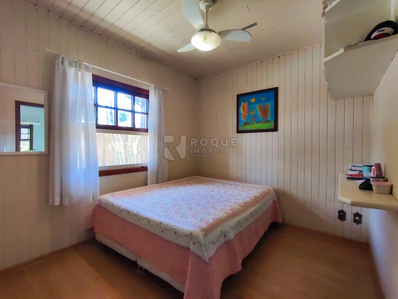 Casa em condomínio à venda no bairro Jardim Colonial: SUÍTE