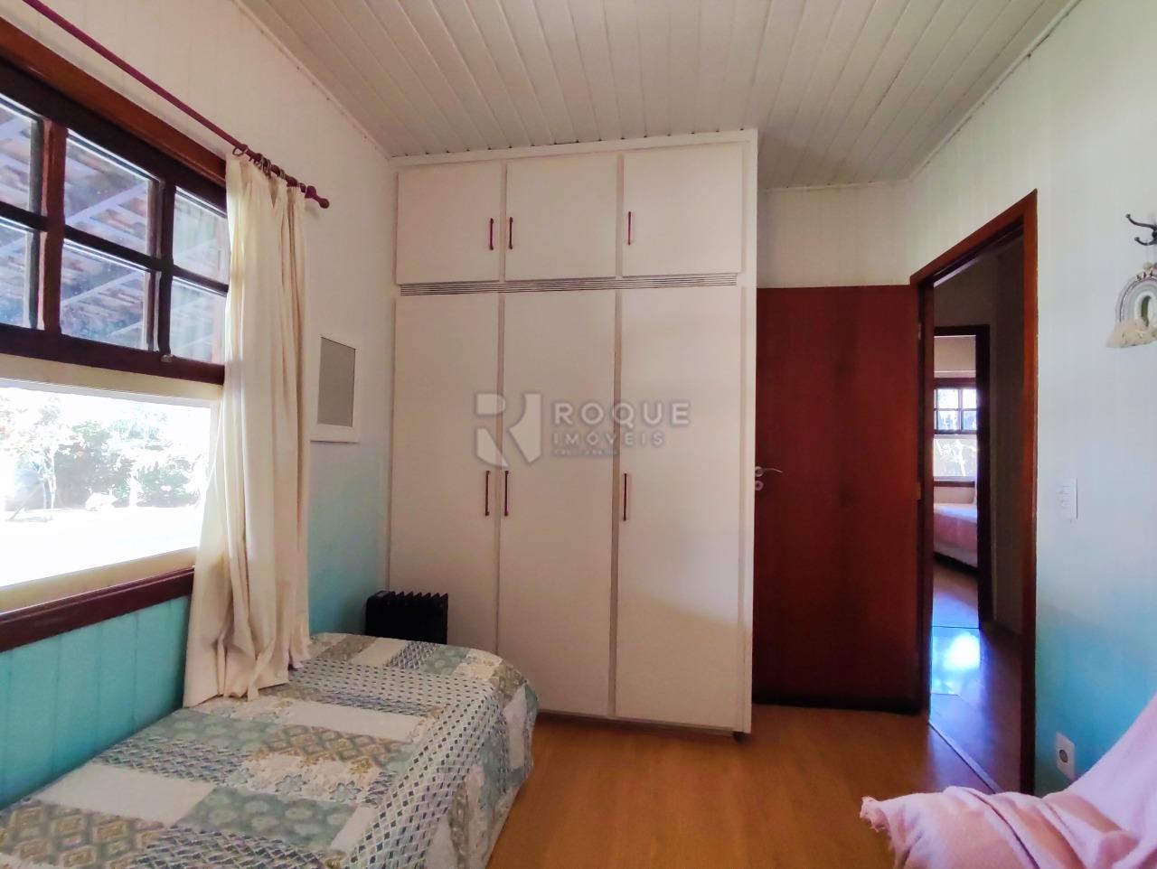 Casa em condomínio à venda no bairro Jardim Colonial: DORMITÓRIO 2