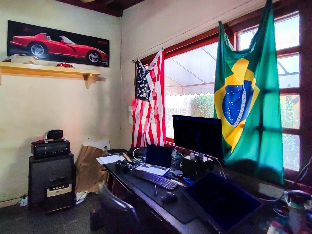 Casa em condomínio à venda no bairro Jardim Colonial: ESCRITÓRIO