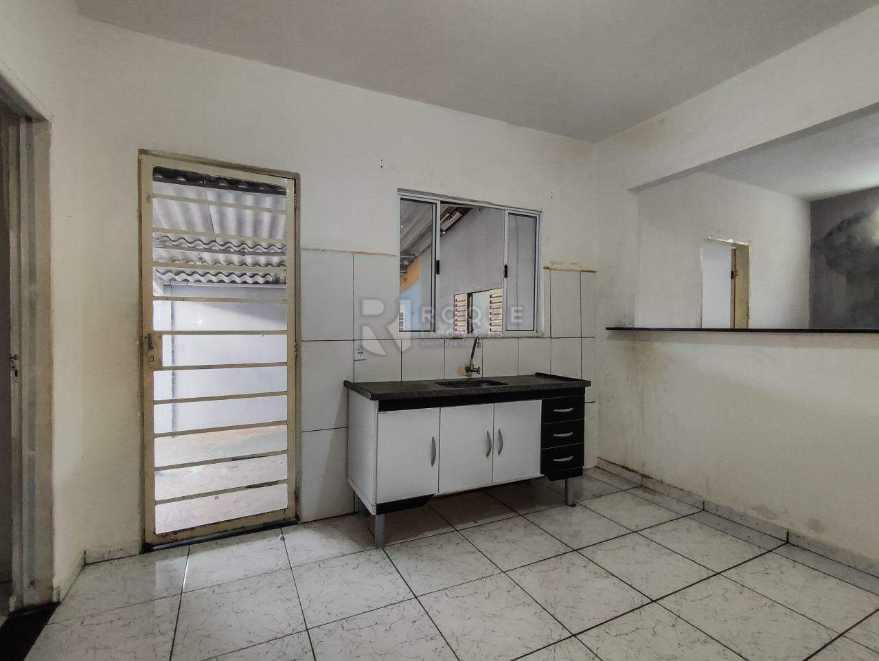 Casa Residencial à venda no bairro Jardim Planalto: COZINHA EDÍCULA