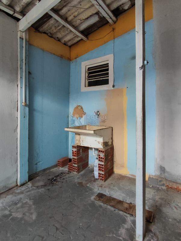 Casa Residencial à venda no bairro Jardim Planalto: LAVANDERIA EDÍCULA