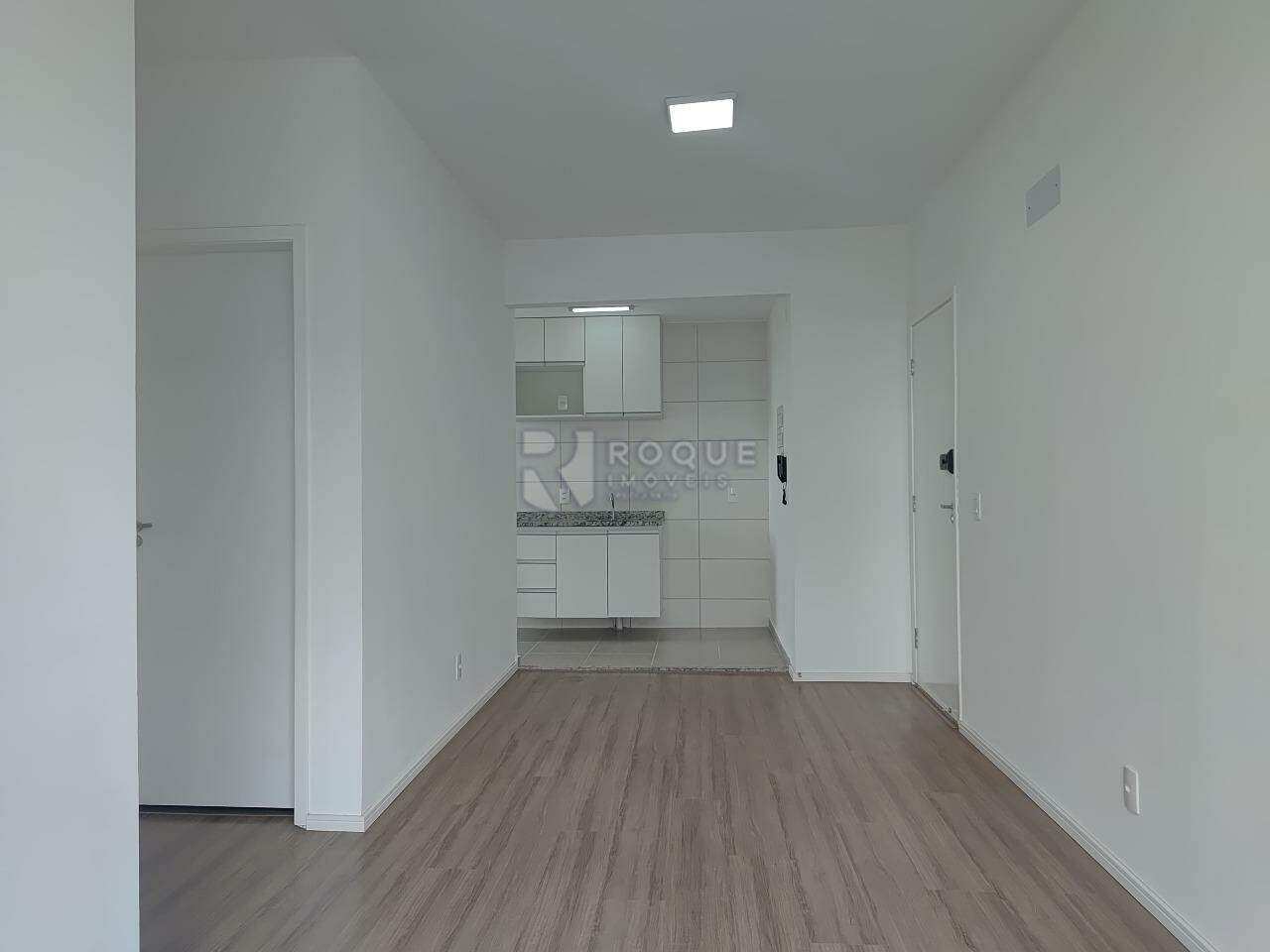 Apartamento para aluguel no bairro Vale das Esmeraldas: Sala