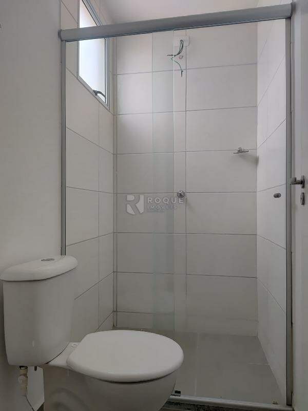 Apartamento para aluguel no bairro Vale das Esmeraldas: Wc suíte