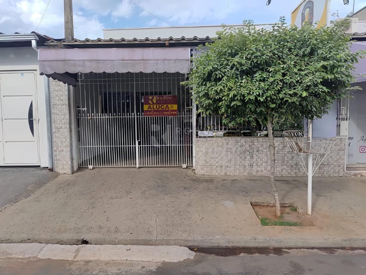 Casa com salão para aluguel no bairro Jardim São Francisco: Fachada