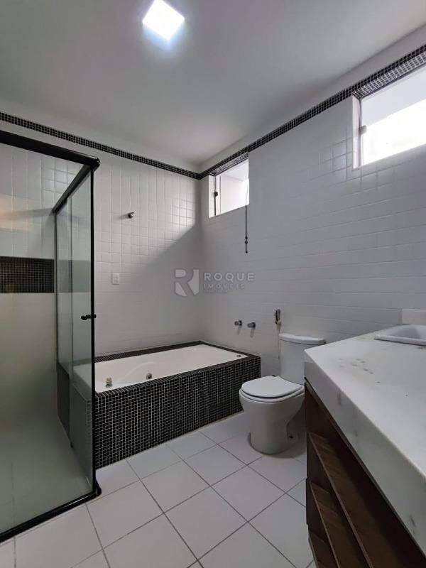 Casa em condomínio para aluguel no bairro Parque Residencial Roland: Wc suite