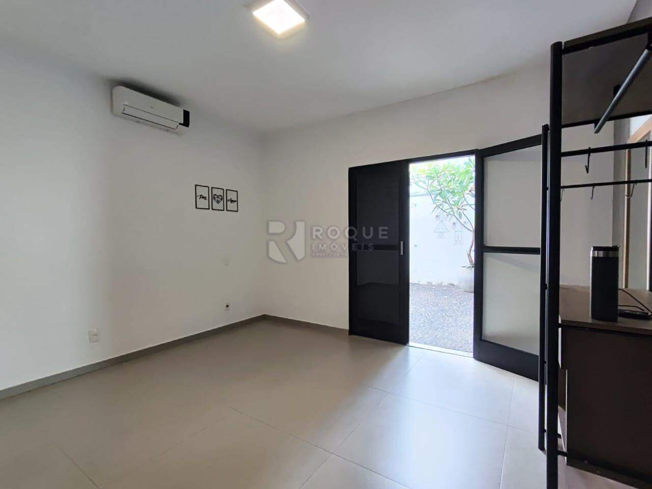 Casa em condomínio para aluguel no bairro Parque Residencial Roland: Dormitorio 01