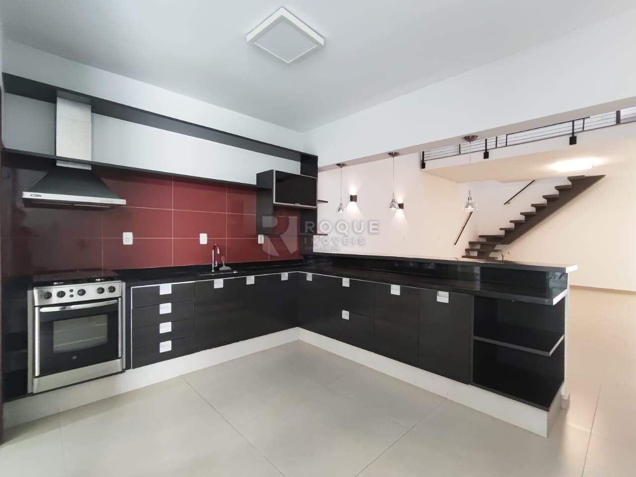 Casa em condomínio para aluguel no bairro Parque Residencial Roland: Cozinha