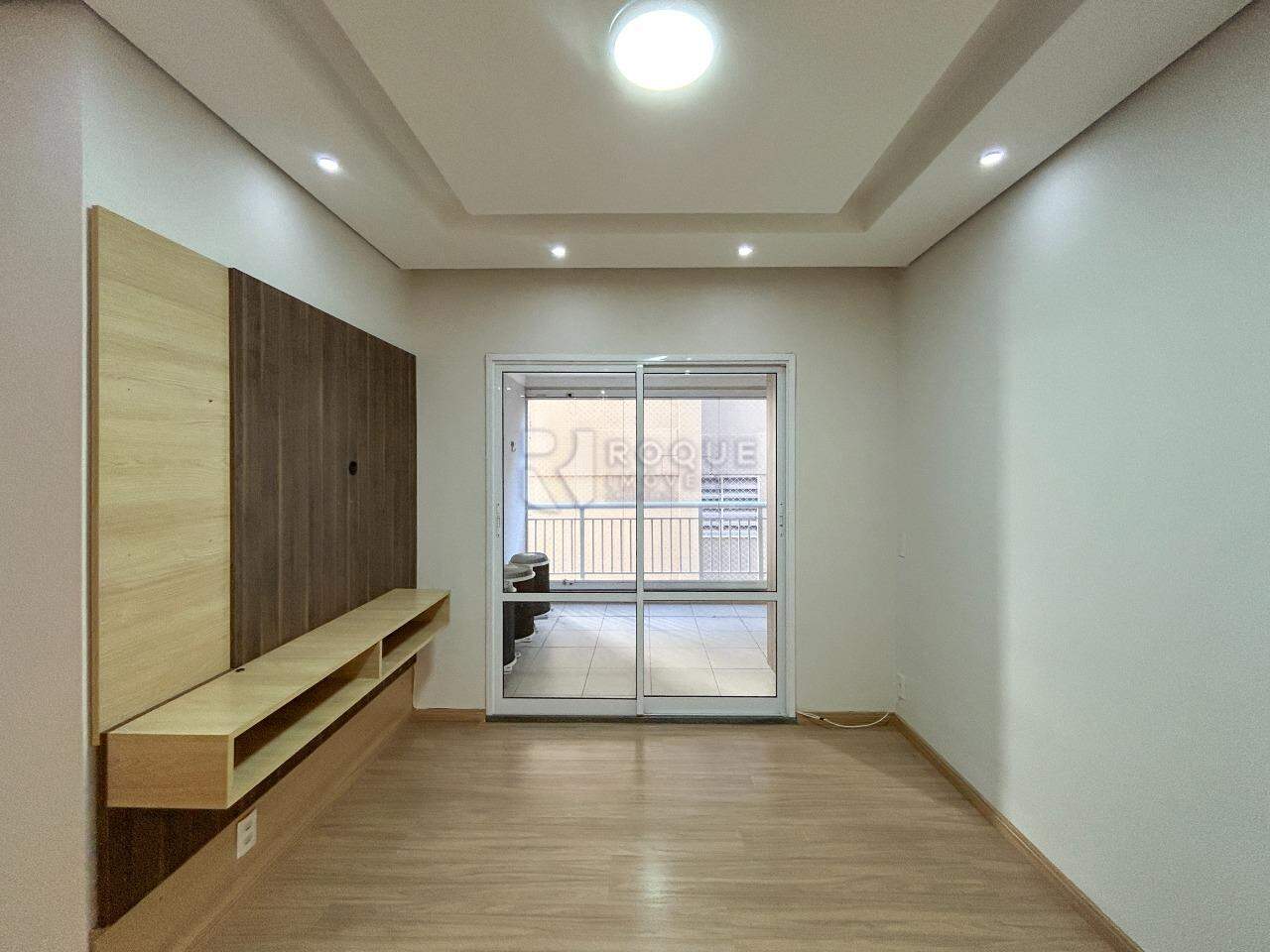 Apartamento para aluguel no bairro Vila Santa Rosália: Sala 
