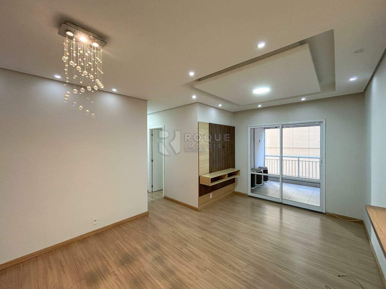 Apartamento para aluguel no bairro Vila Santa Rosália: Sala 