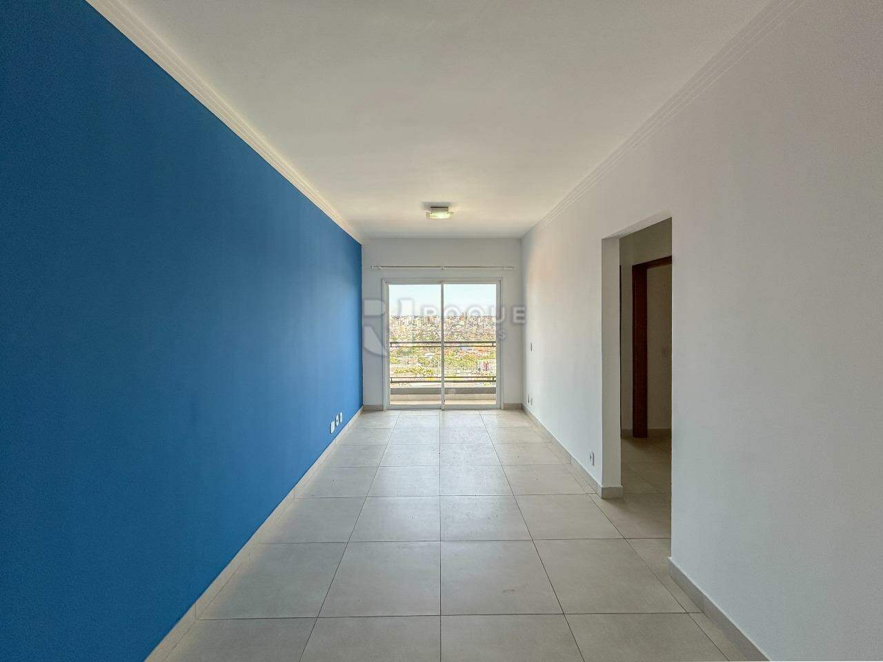 Apartamento para aluguel no bairro Parque Egisto Ragazzo: Sala 