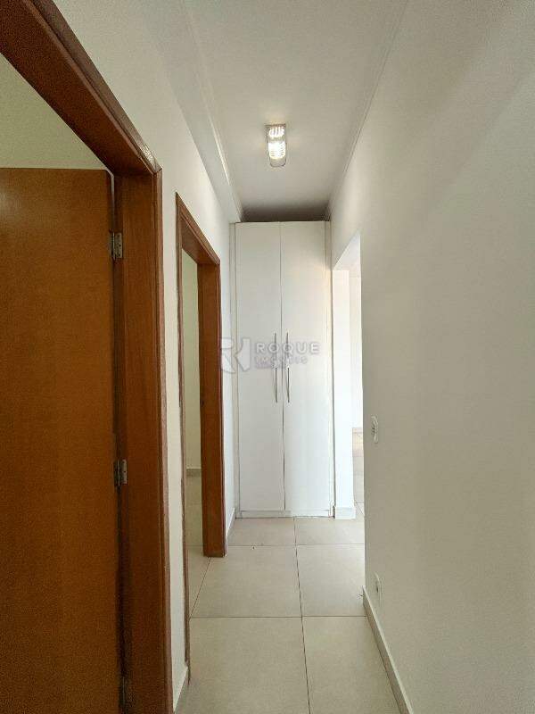 Apartamento para aluguel no bairro Parque Egisto Ragazzo: Hall