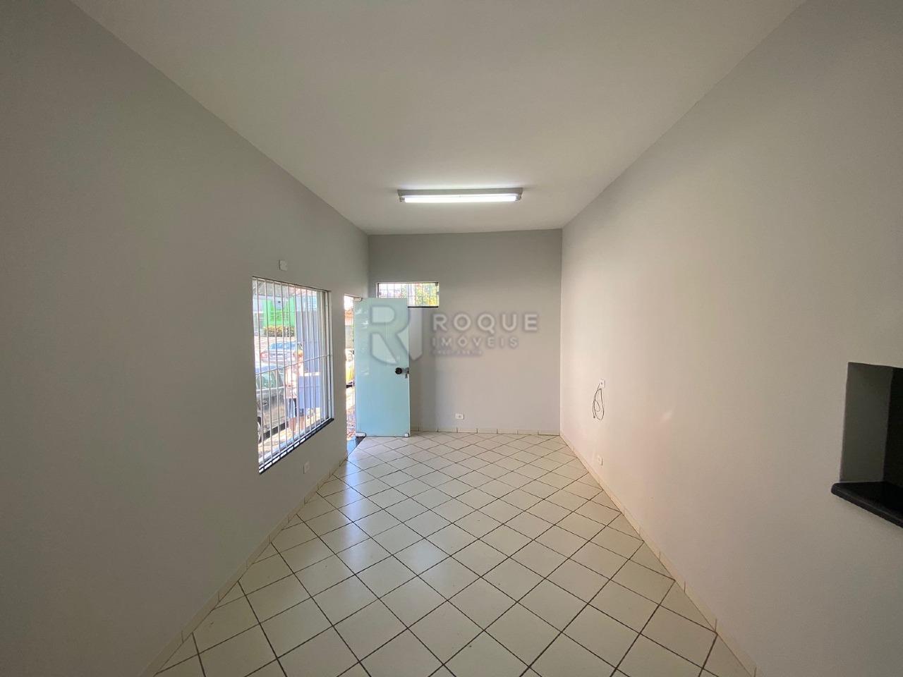 Salão para aluguel no bairro Vila Cristovam: Salão