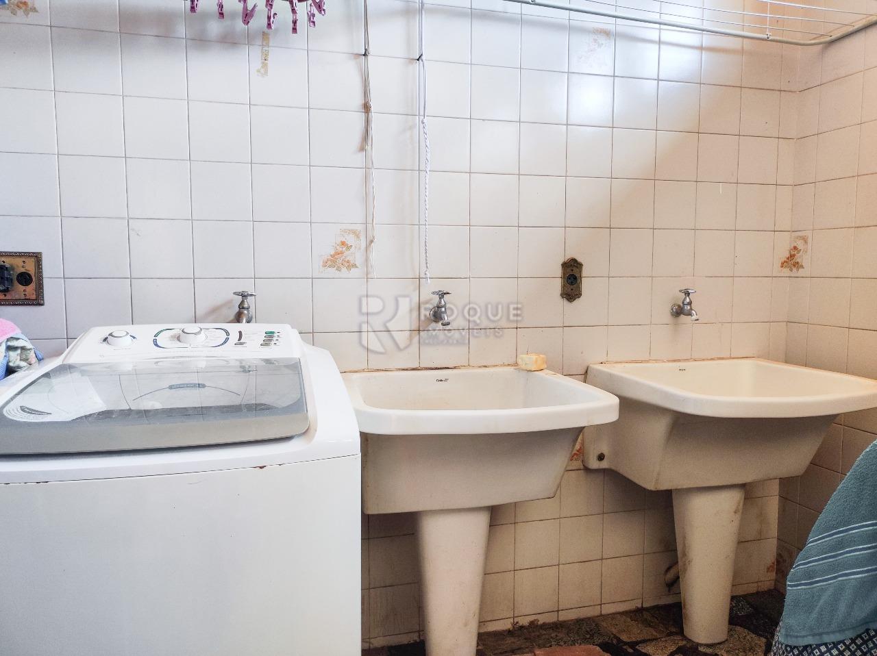 Casa Residencial à venda no bairro Jardim Nereide: LAVANDERIA