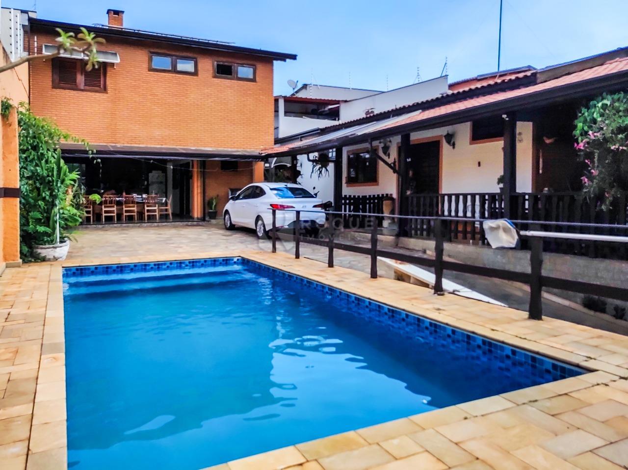 Casa Residencial à venda no bairro Jardim Nereide: PISCINA