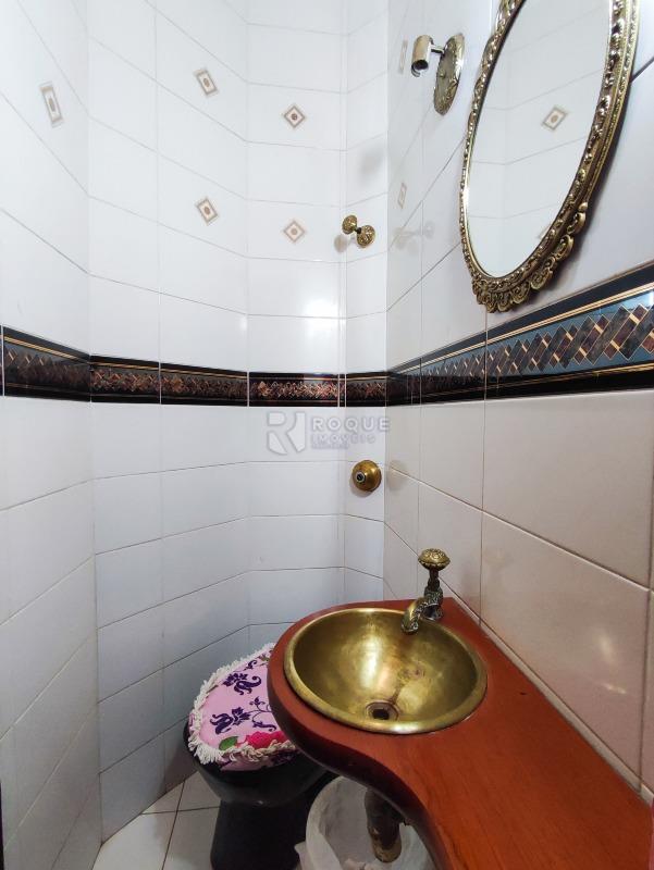 Casa Residencial à venda no bairro Jardim Nereide: LAVABO