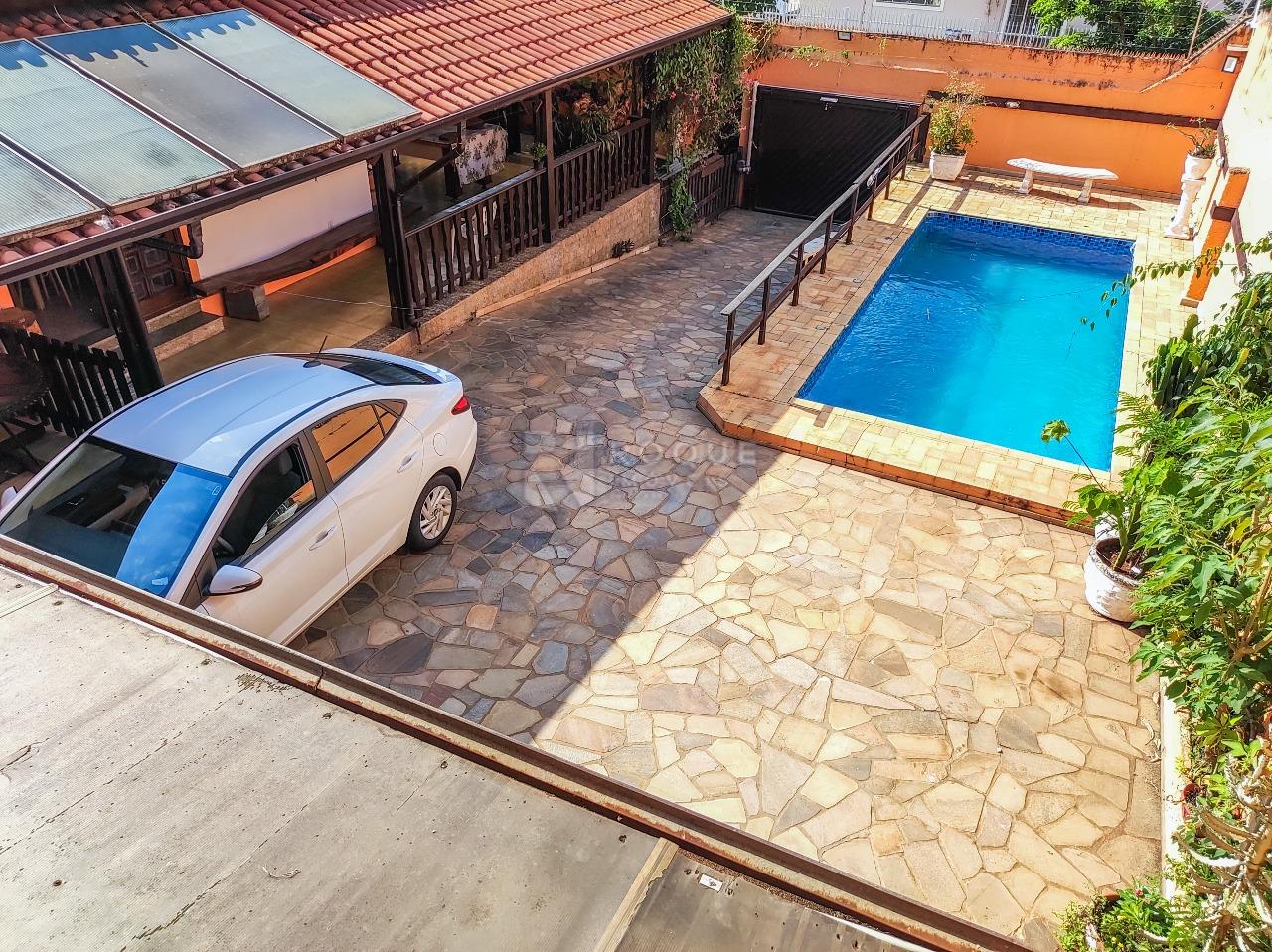 Casa Residencial à venda no bairro Jardim Nereide: ÁREA EXTERNA