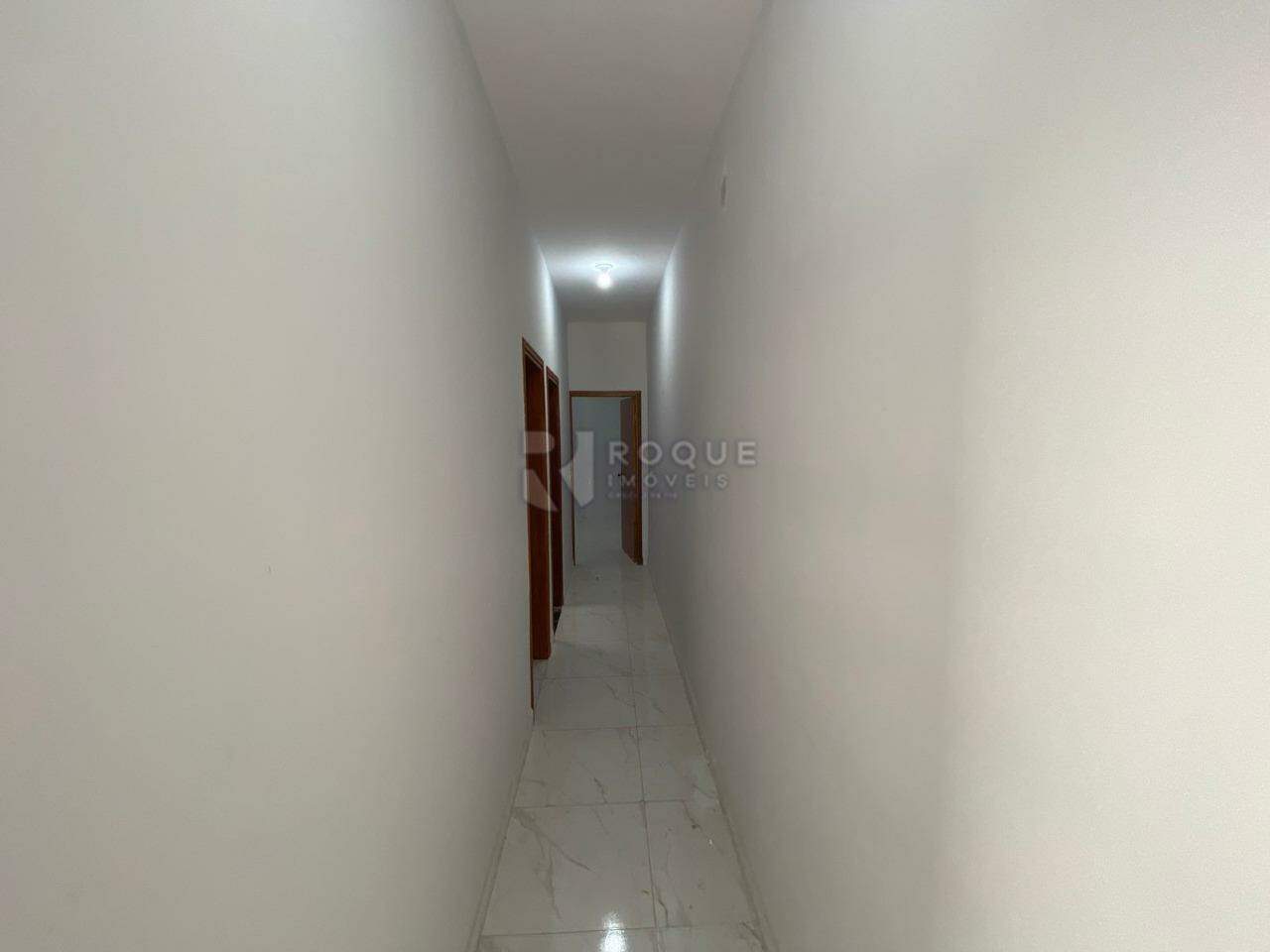 Casa Residencial para aluguel no bairro Residencial Palmeira Real: Hall dormitórios