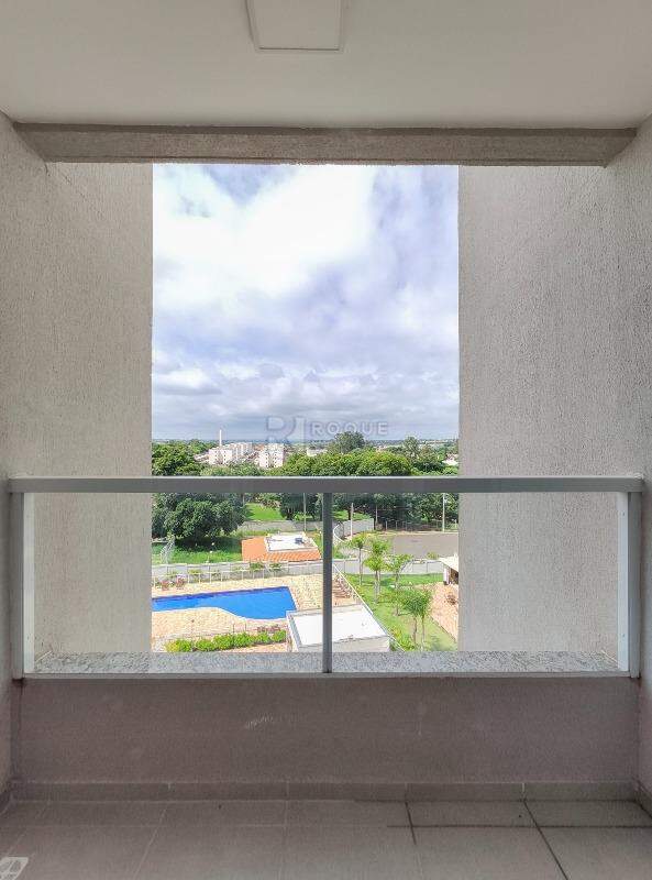 Apartamento para aluguel no bairro Vale das Esmeraldas: Sacada 