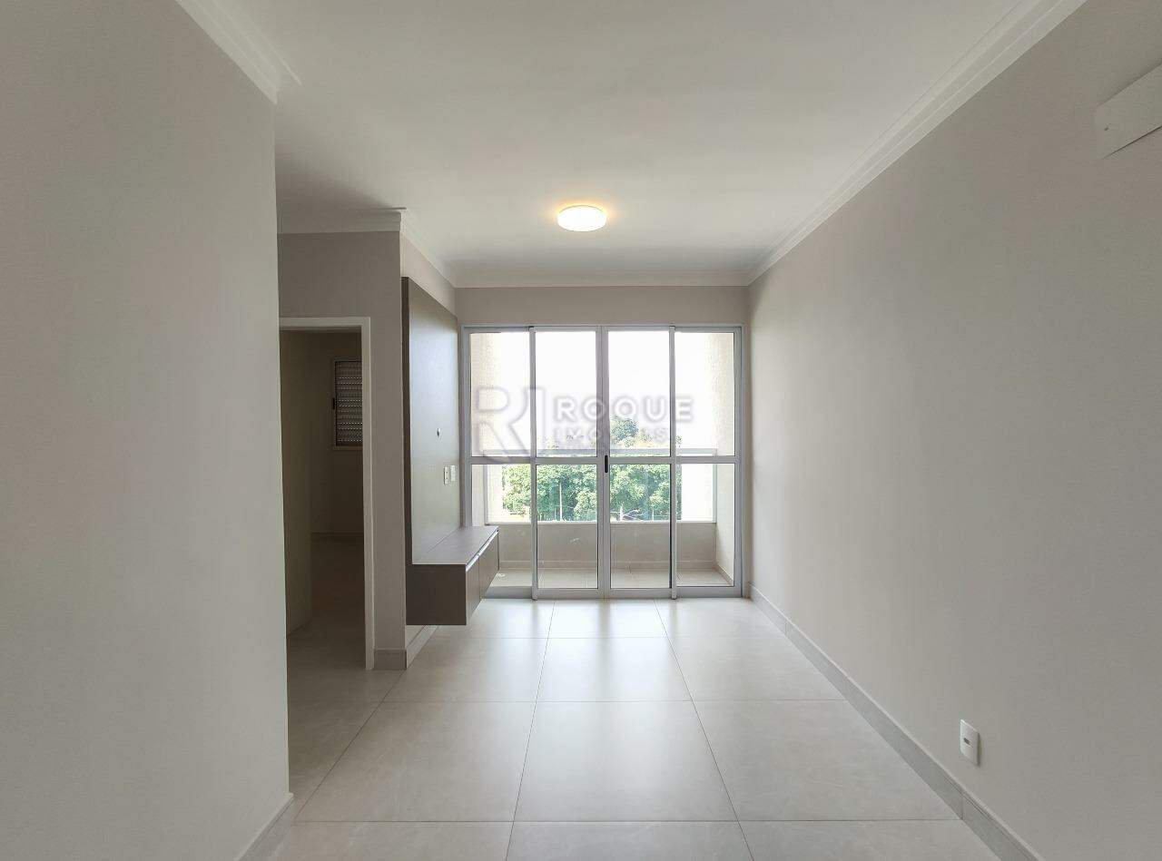 Apartamento para aluguel no bairro Vale das Esmeraldas: Sala 