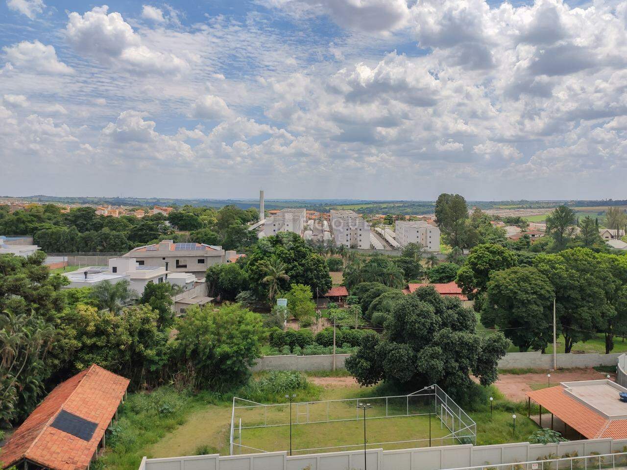 Apartamento para aluguel no bairro Vale das Esmeraldas: Vista da sacada 