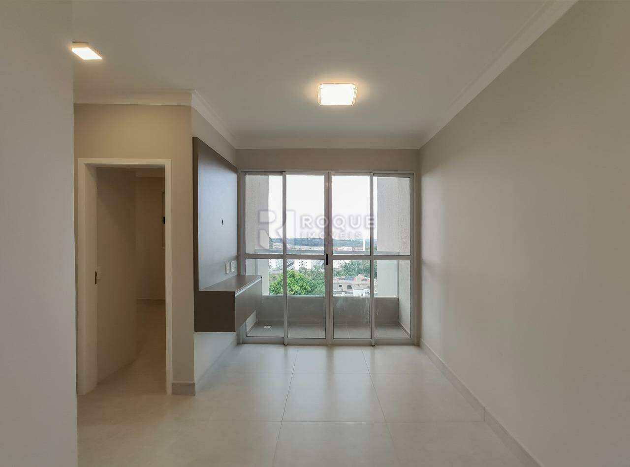 Apartamento para aluguel no bairro Vale das Esmeraldas: Sala 