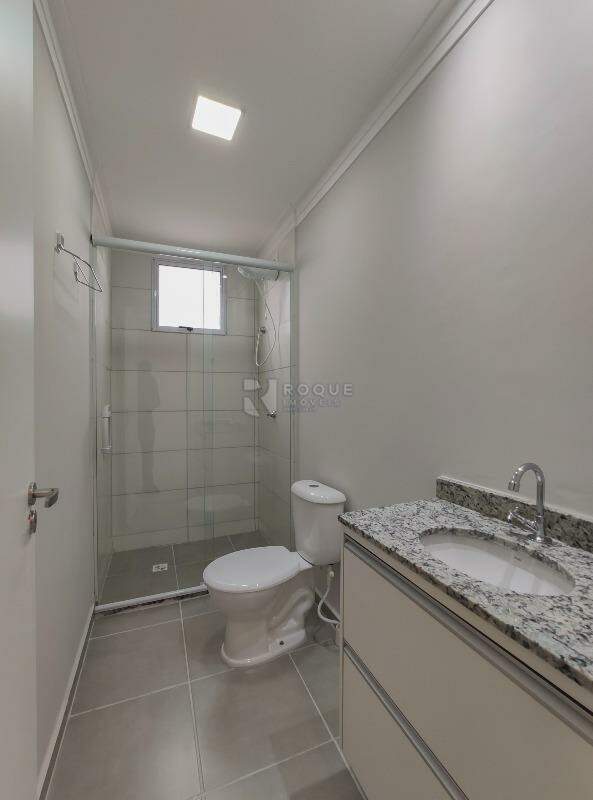 Apartamento para aluguel no bairro Vale das Esmeraldas: WC social 