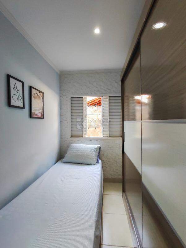 Casa Residencial à venda no bairro Parque Nossa Senhora das Dores: DORMITÓRIO 1