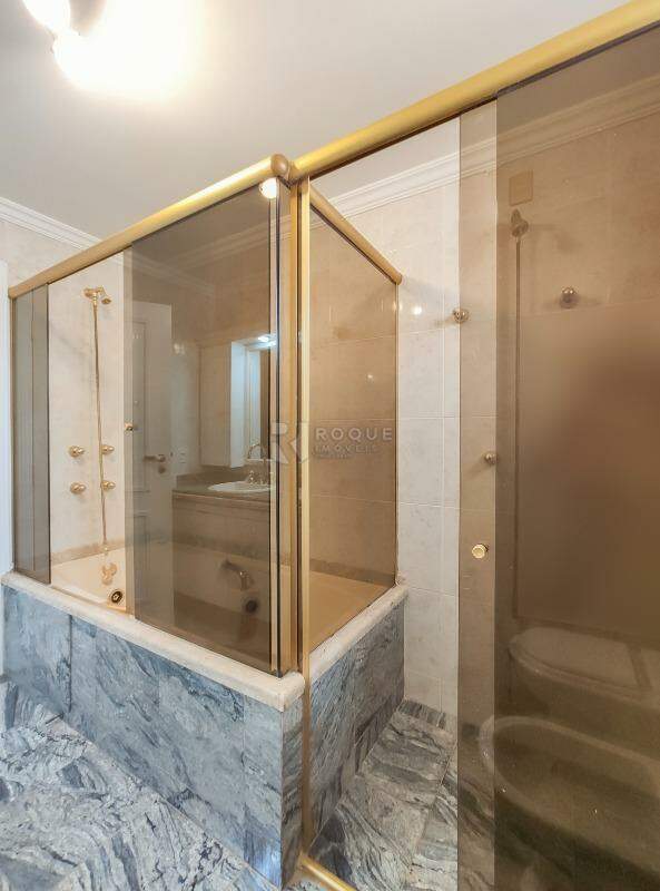 Apartamento para aluguel no bairro Centro: WC suíte