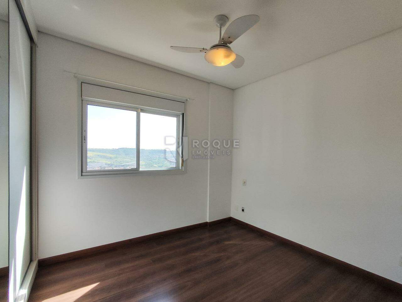 Apartamento à venda no bairro Jardim Santo André: SUÍTE