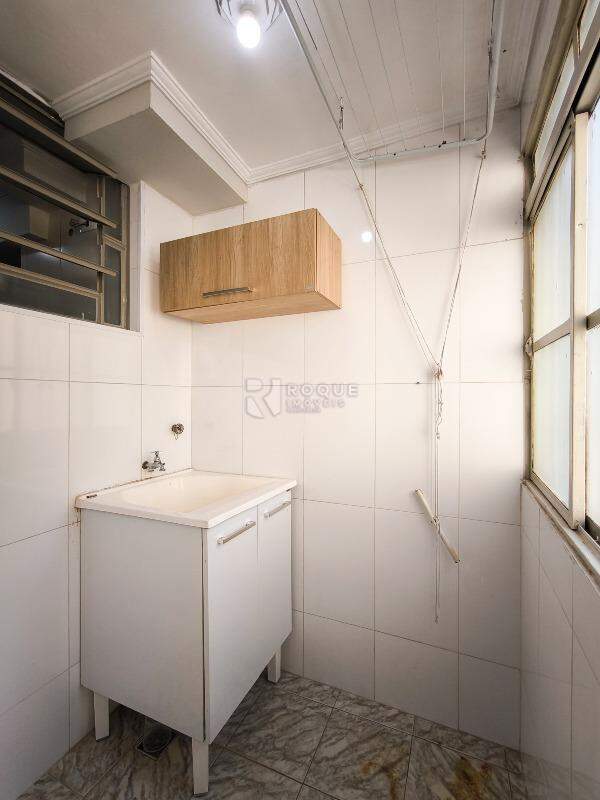 Apartamento à venda no bairro Jardim Olga Veroni: LAVANDERIA