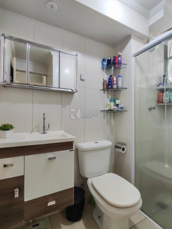 Apartamento à venda no bairro Jardim Olga Veroni: BANHEIRO SOCIAL