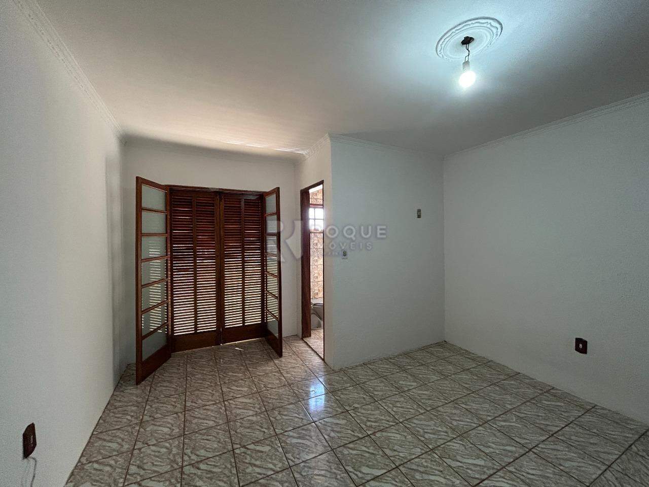Casa Residencial para aluguel no bairro Parque Residencial Belinha Ometto: Dormitório 1 suíte segundo andar 