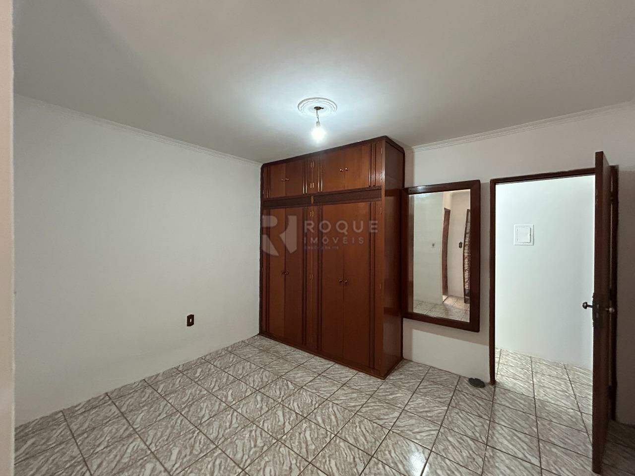 Casa Residencial para aluguel no bairro Parque Residencial Belinha Ometto: Dormitório 1 suíte segundo andar 