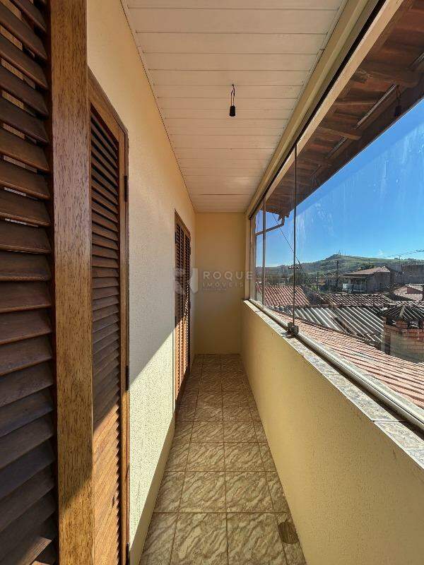 Casa Residencial para aluguel no bairro Parque Residencial Belinha Ometto: Sacada 
