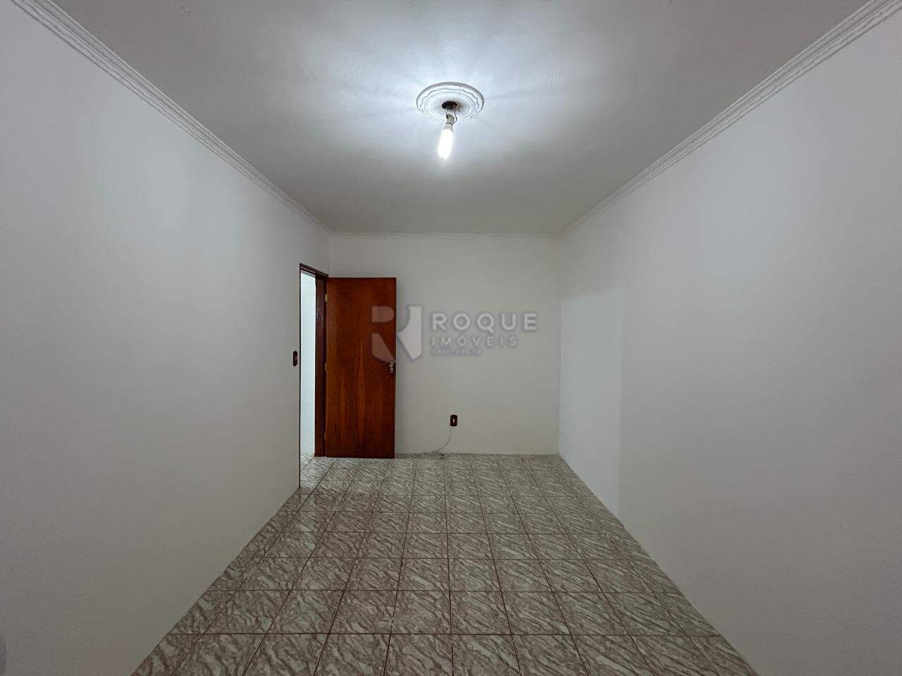 Casa Residencial para aluguel no bairro Parque Residencial Belinha Ometto: Dormitório 2 segundo andar 