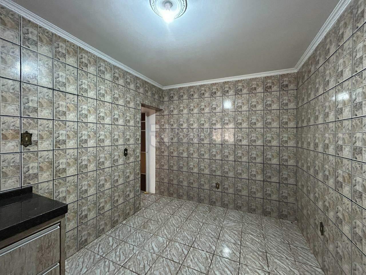 Casa Residencial para aluguel no bairro Parque Residencial Belinha Ometto: Cozinha 