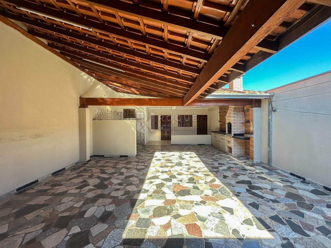Casa Residencial para aluguel no bairro Parque Residencial Belinha Ometto: Garagem