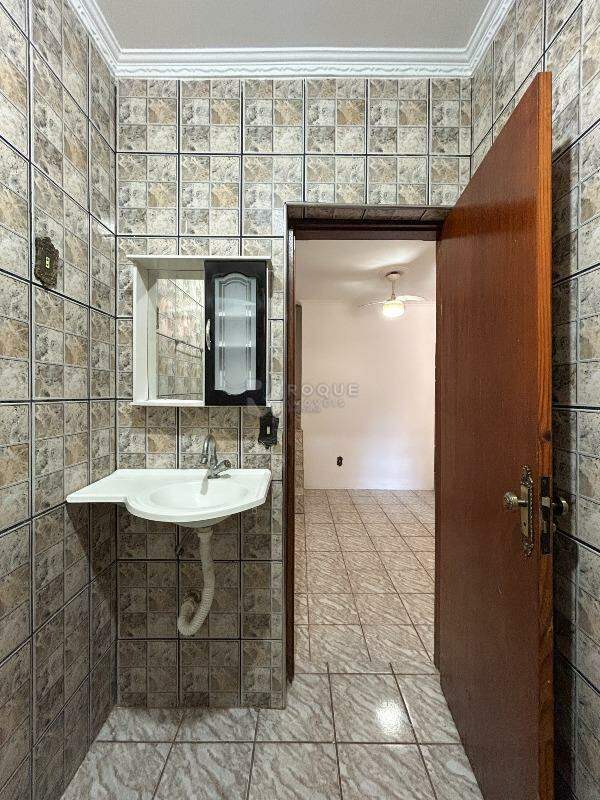 Casa Residencial para aluguel no bairro Parque Residencial Belinha Ometto: WC social 